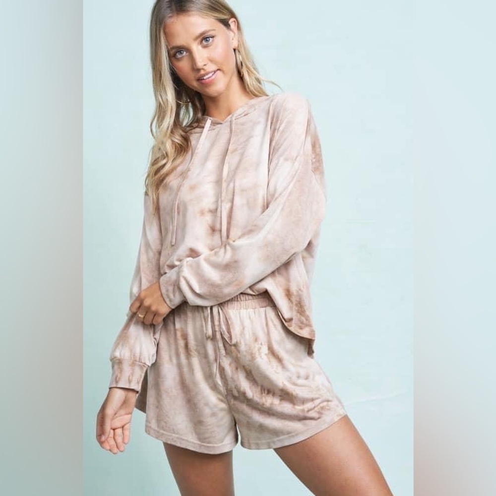 La Miel Hoodie & Shorts Lounger Set Medium